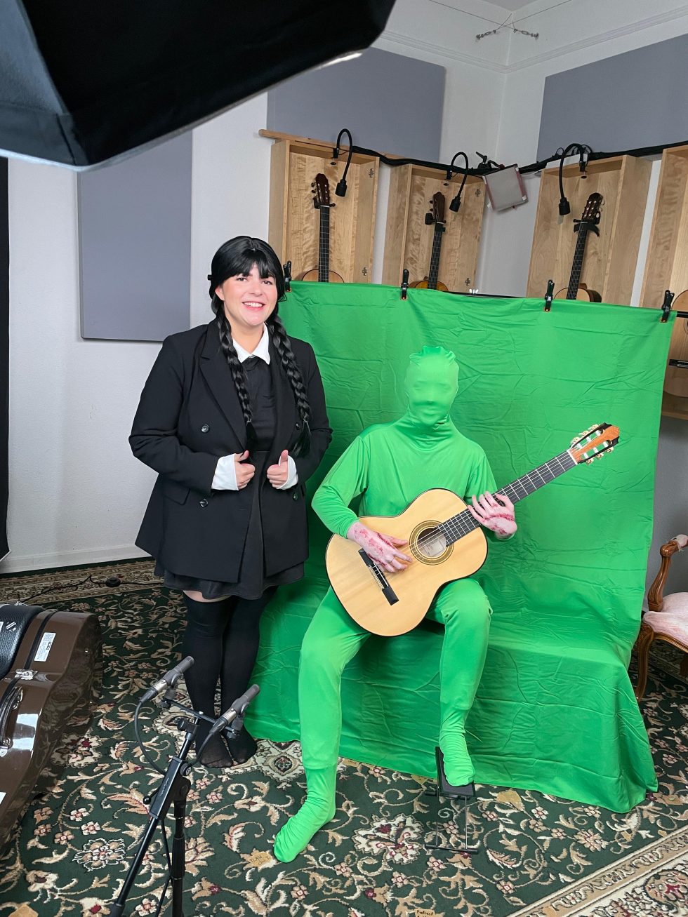 Siccas Guitars Team Embraces Halloween Spirit with Modern Classical Guitar Content
