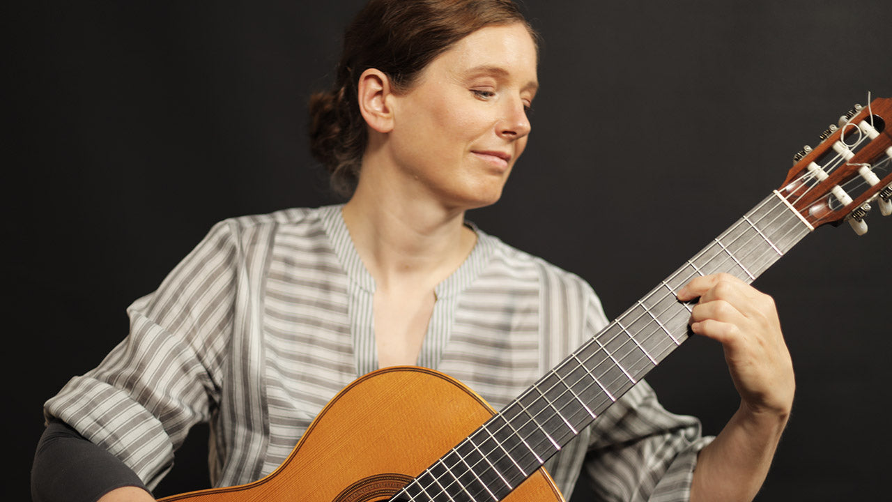 Anika Hutschreuther — Classical Guitarist – Siccas Guitars