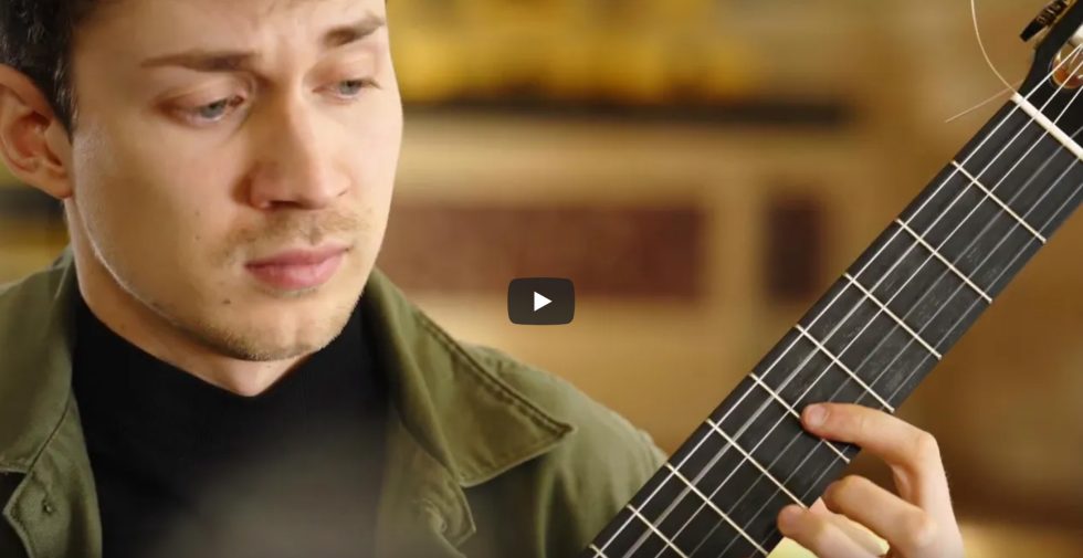 Ludwig van Beethoven’s Moonlight Sonata: A Classical Masterpiece and Its Guitar Interpretation