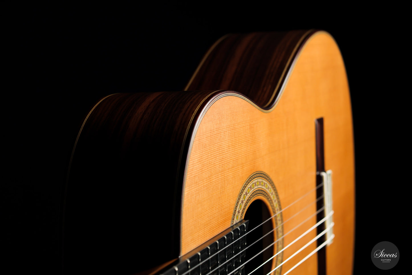 Vicente Carrillo - India Estudio Cedar