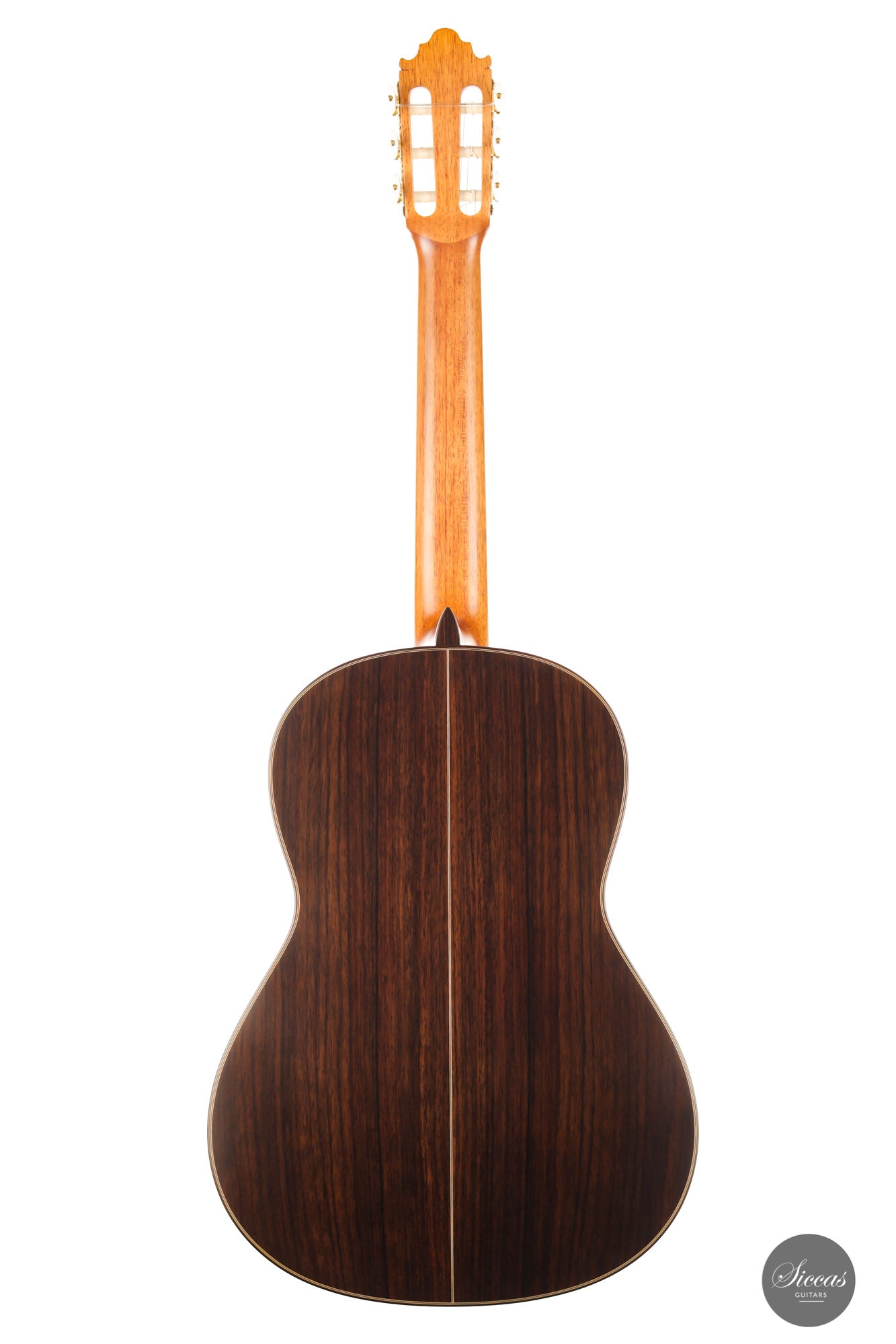 Vicente Carrillo - India Estudio Cedar