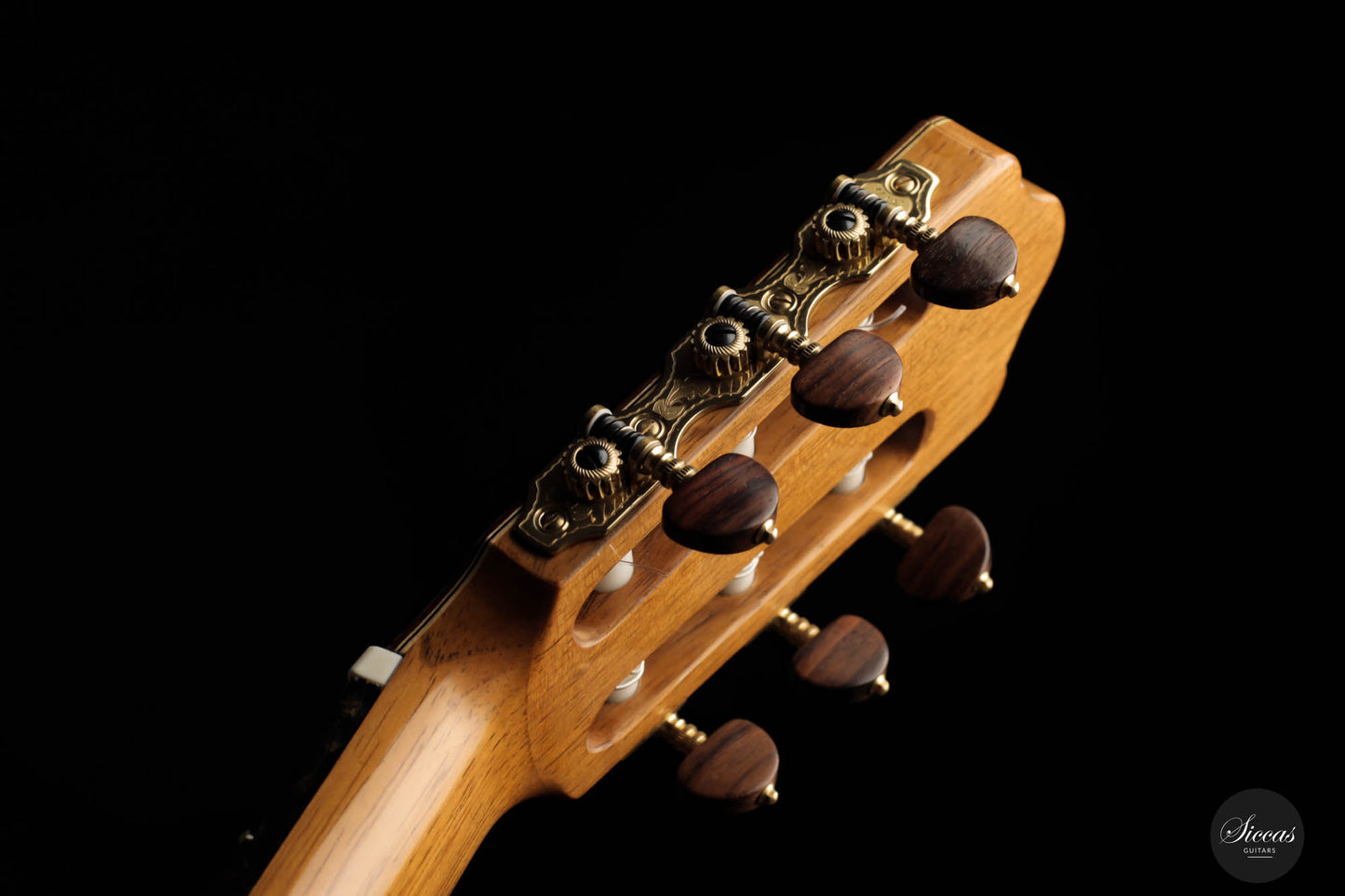 Juan Garcia Fernandez – 2023 No. 207 64 cm
