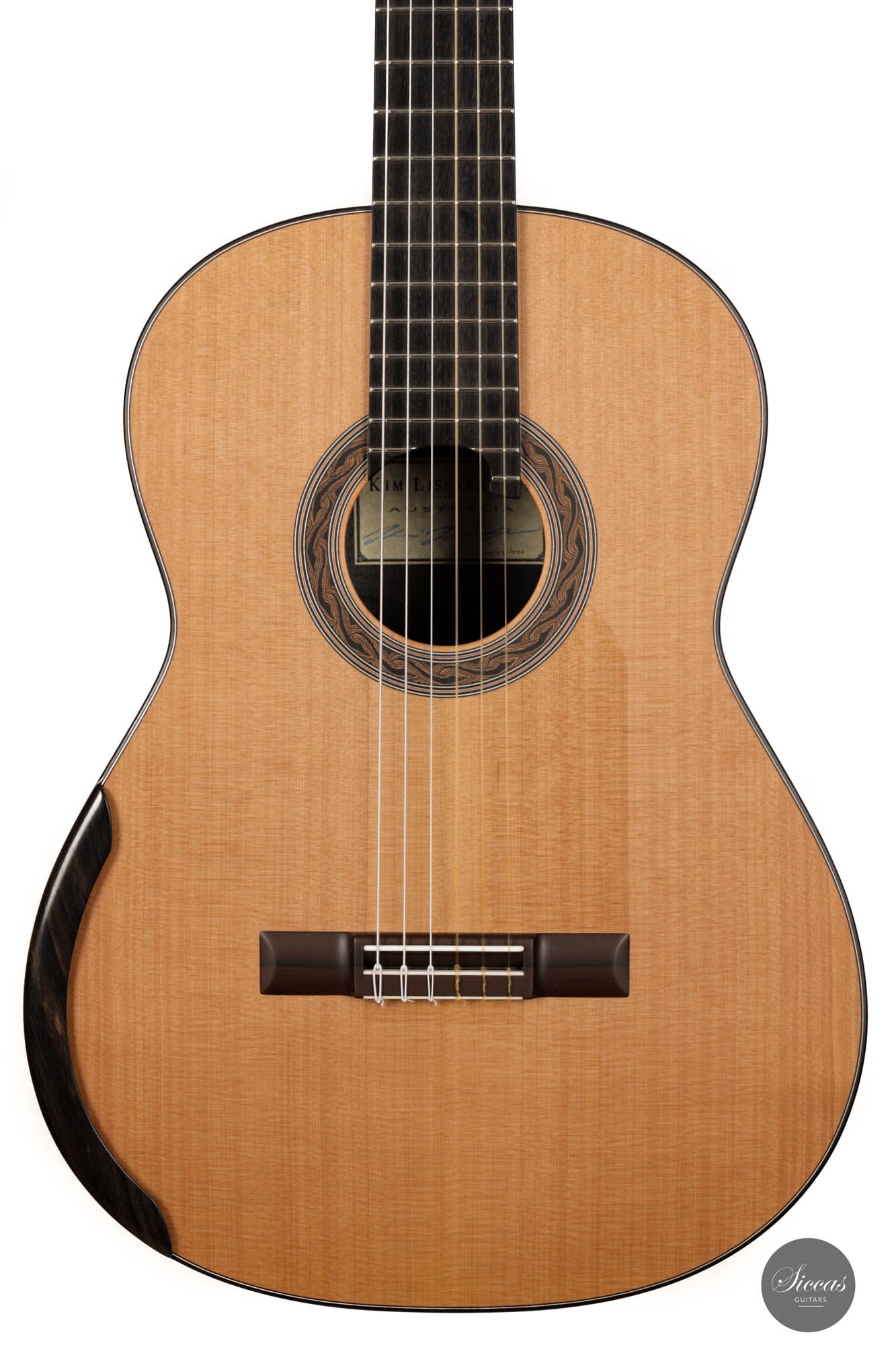 Kim Lissarrague - 2022 No. 390 64 cm