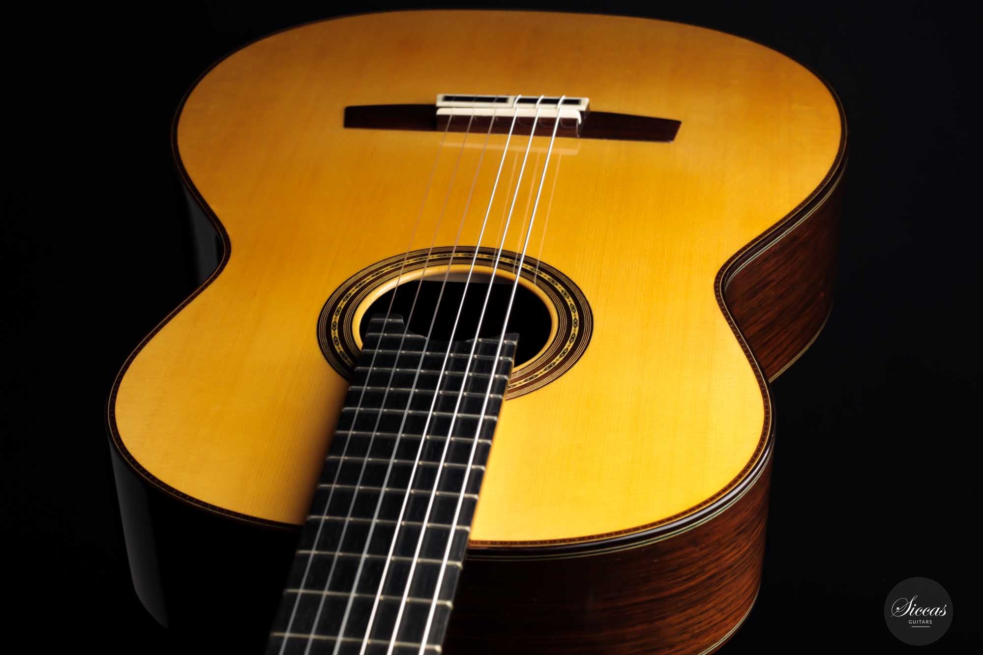 Making Master Guitars Roy Courtnall 製作方法 Making Master Guitars by Roy Courtnall. Book available at