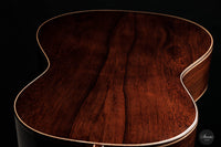 Mijail Kharash - 2022 63 cm