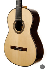 Mijail Kharash - 2022 65 cm Linkshand