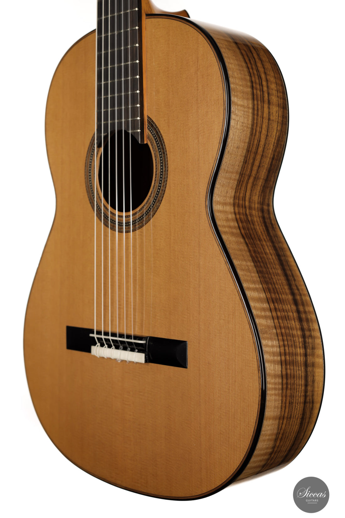 Nils Schebesta - 2021 Zeder/Walnuss