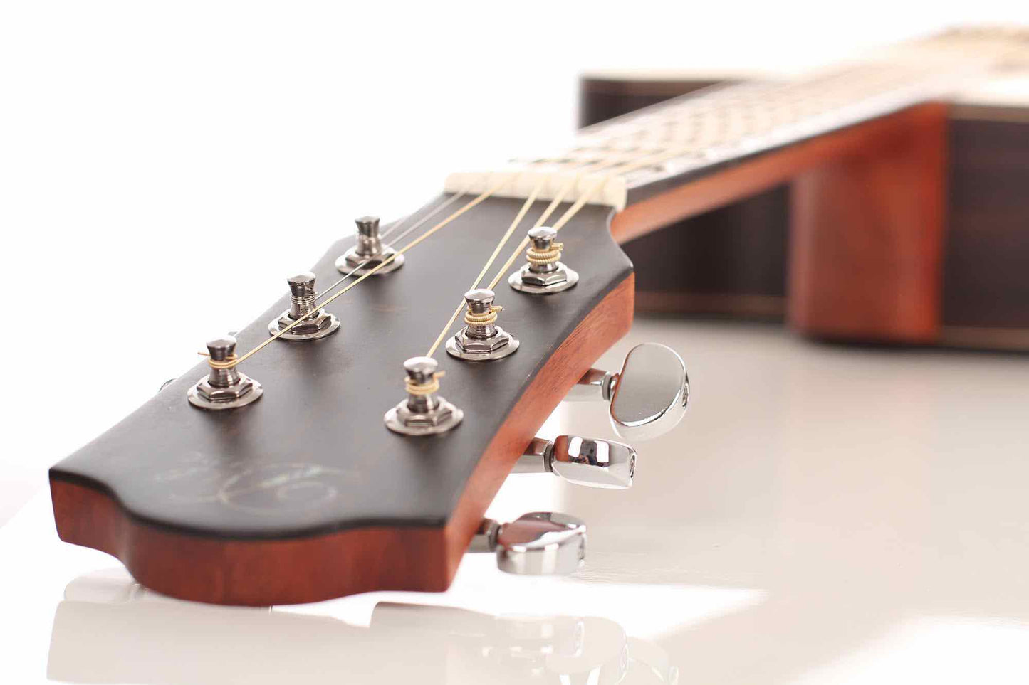 Duke - D - PF Cut Satin