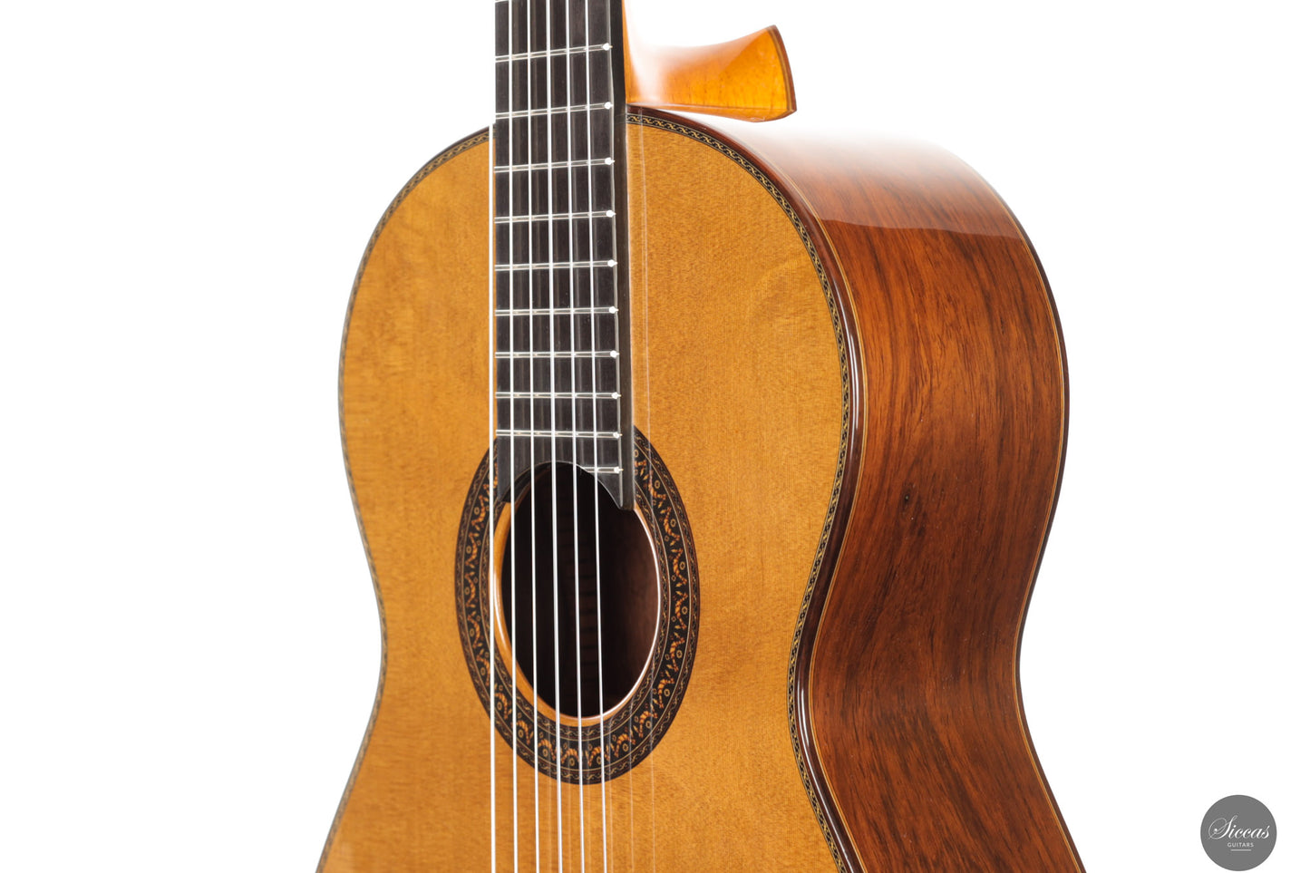 Vicente Carrillo - 2025 - Gabriela II Cedar/Madagascar - 63 cm