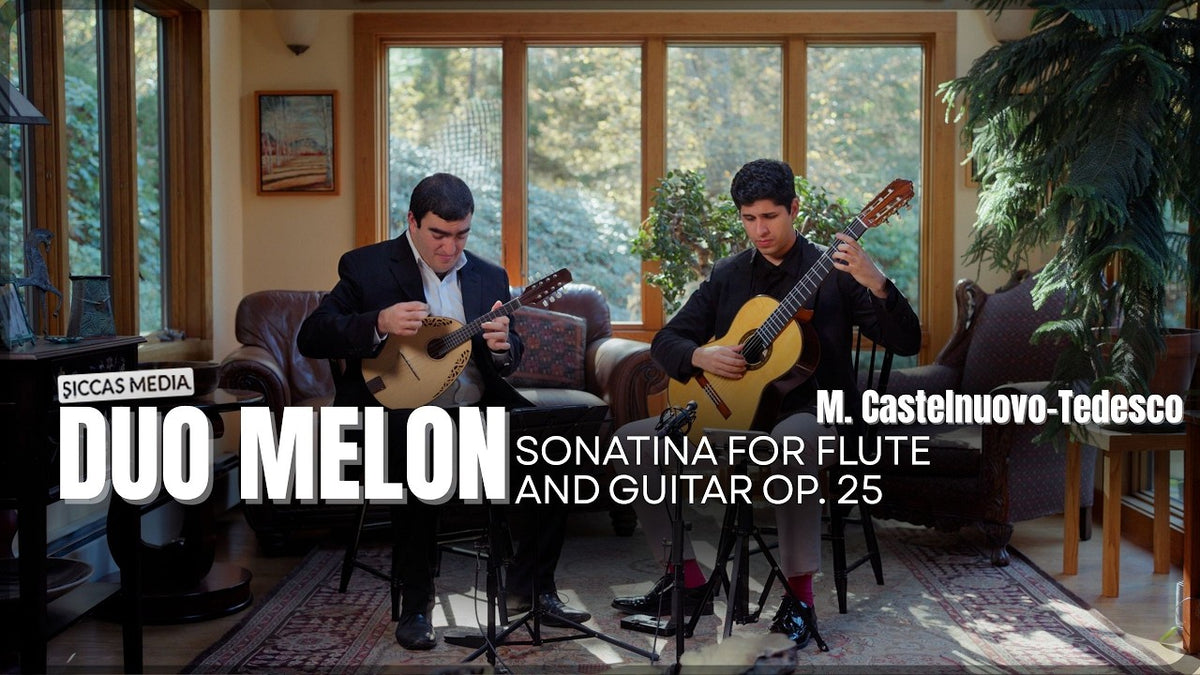 Melon Dúo playing Castelnuovo-Tedesco's Sonatina on mandolin and guitar