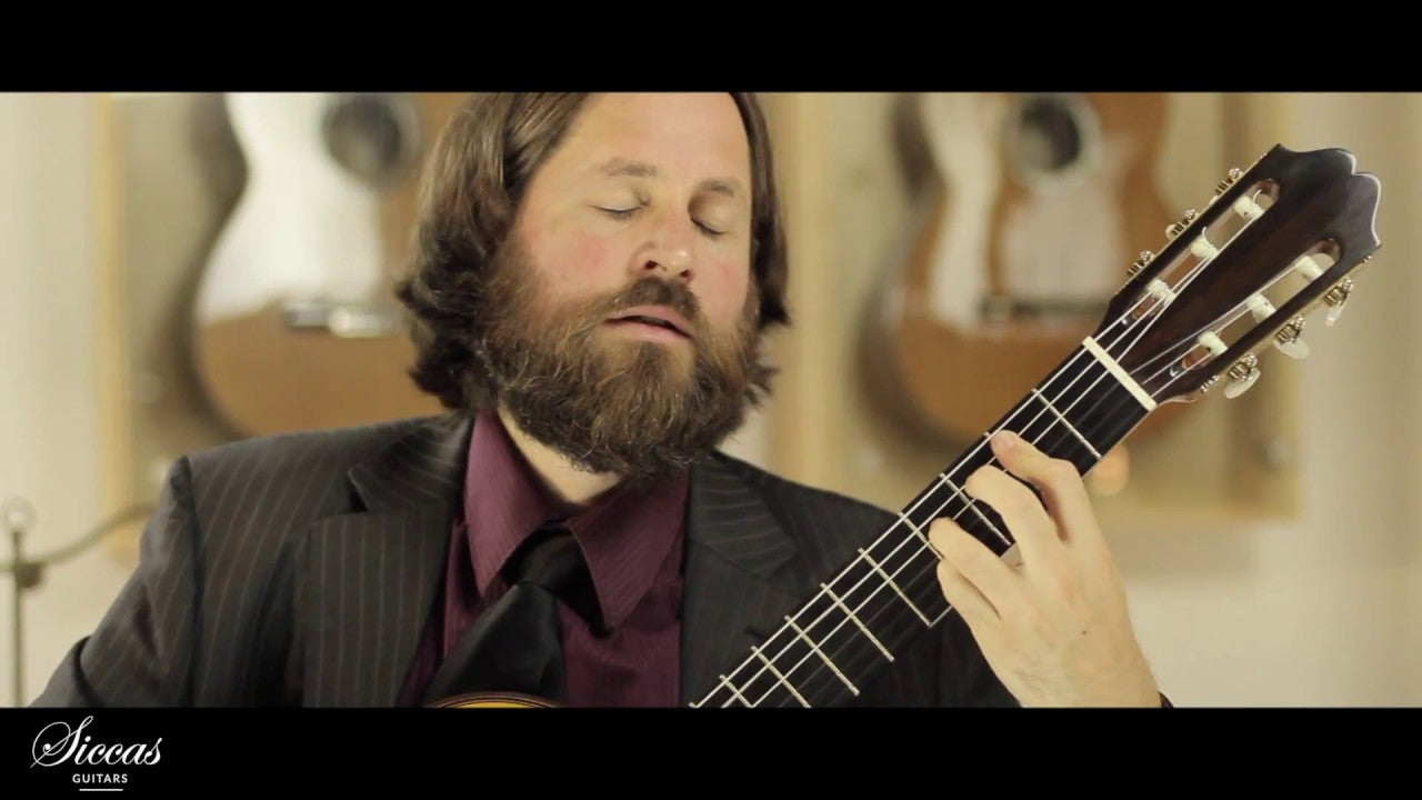 Antonio Lauro on the Classical Guitar: The Essential Guide