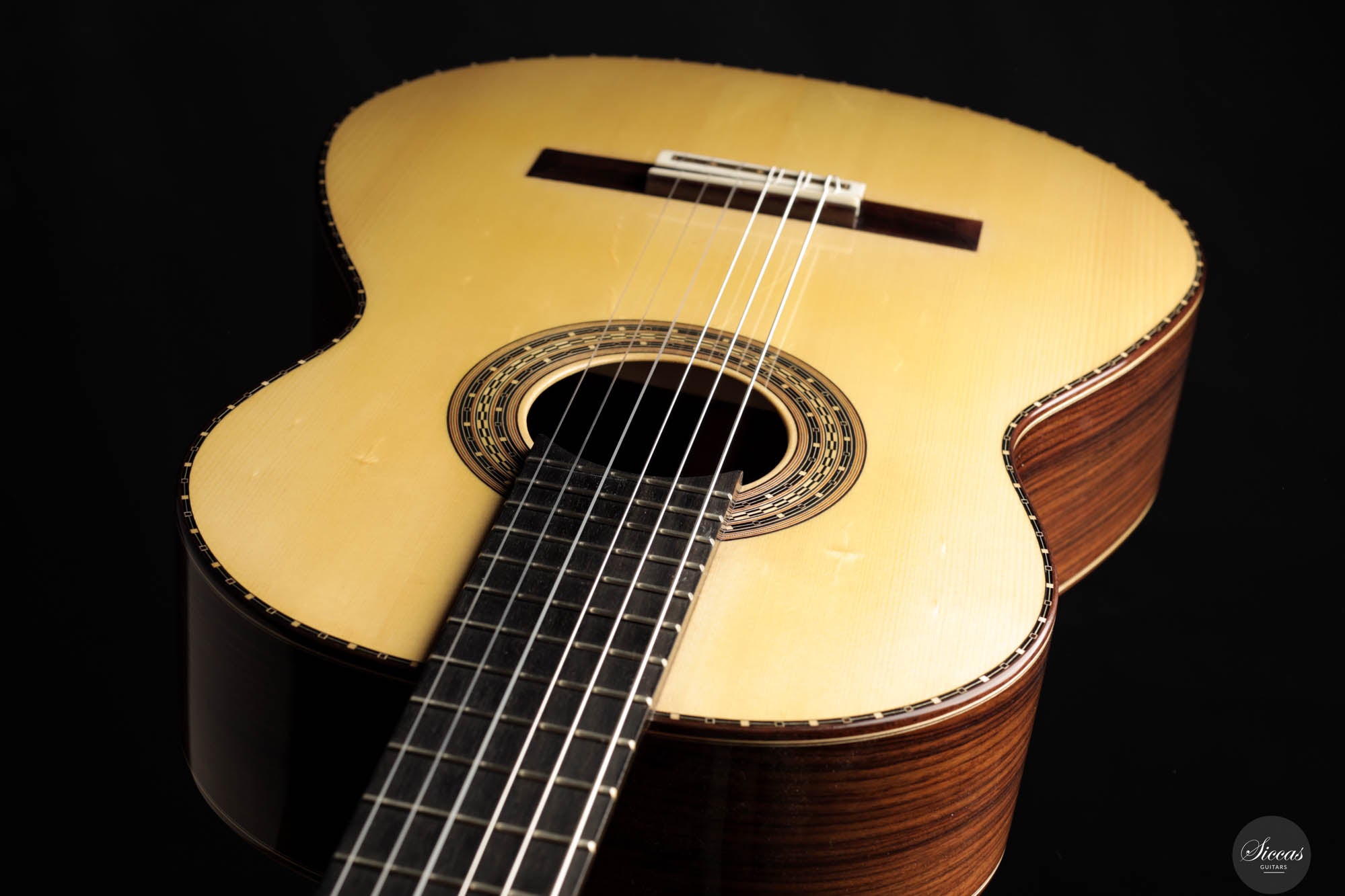 Italia guitar Lusso 調整メンテナンス済み Italia guitar Lusso 調整メンテナンス済み Italia guitar Lusso 調整