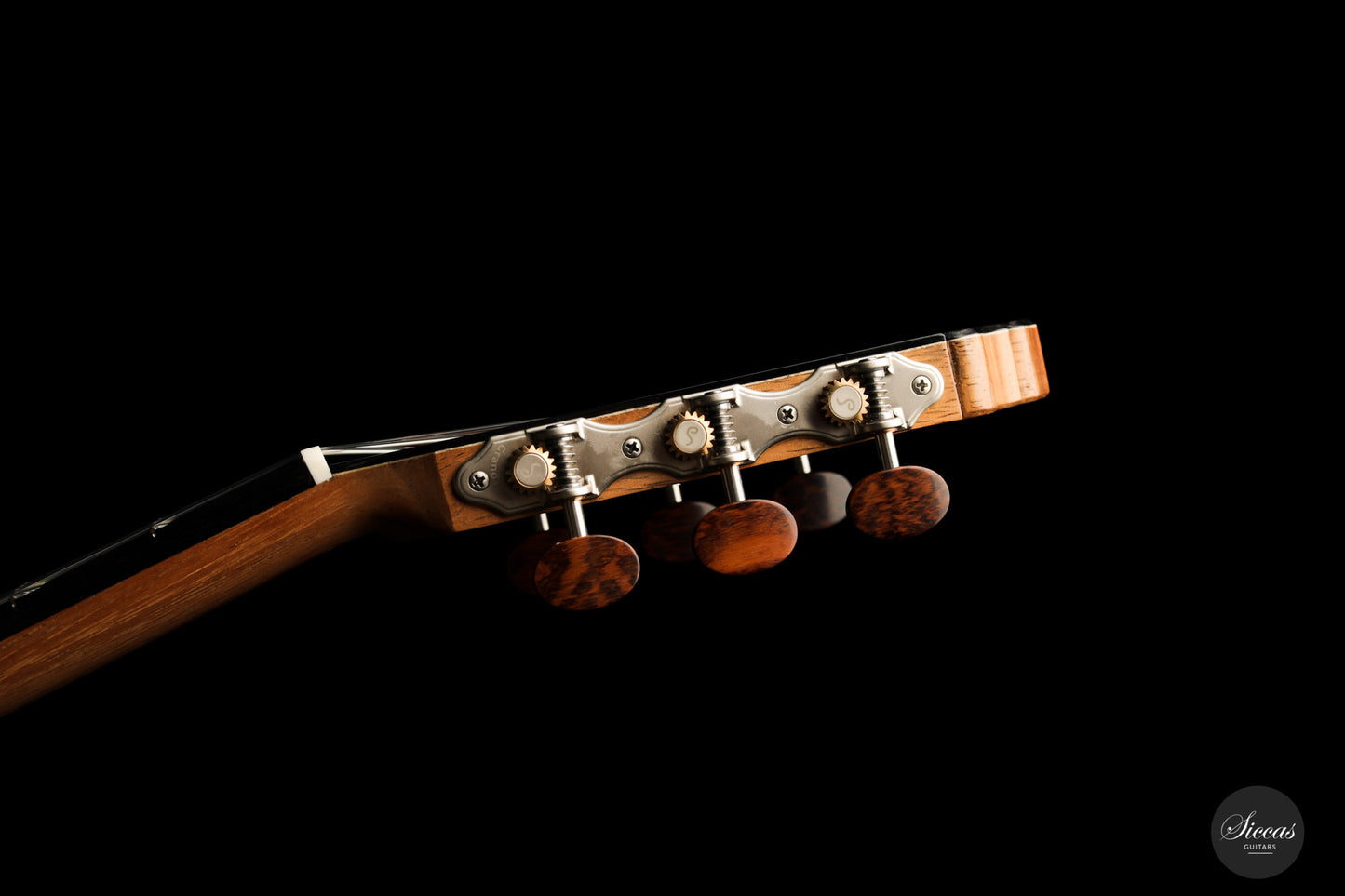 Mijail Kharash - 2020 64cm