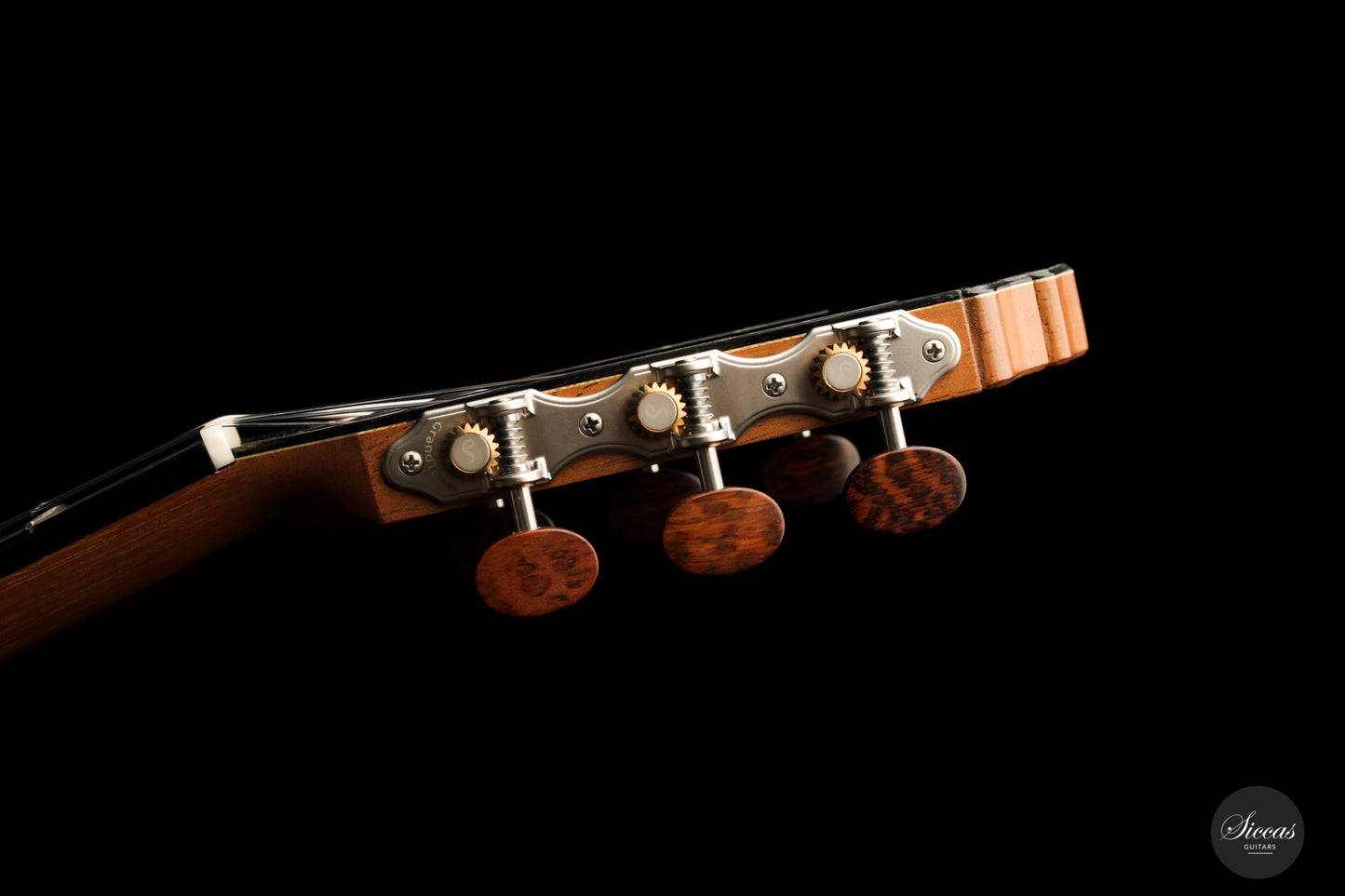 Mijail Kharash - 2021 64cm