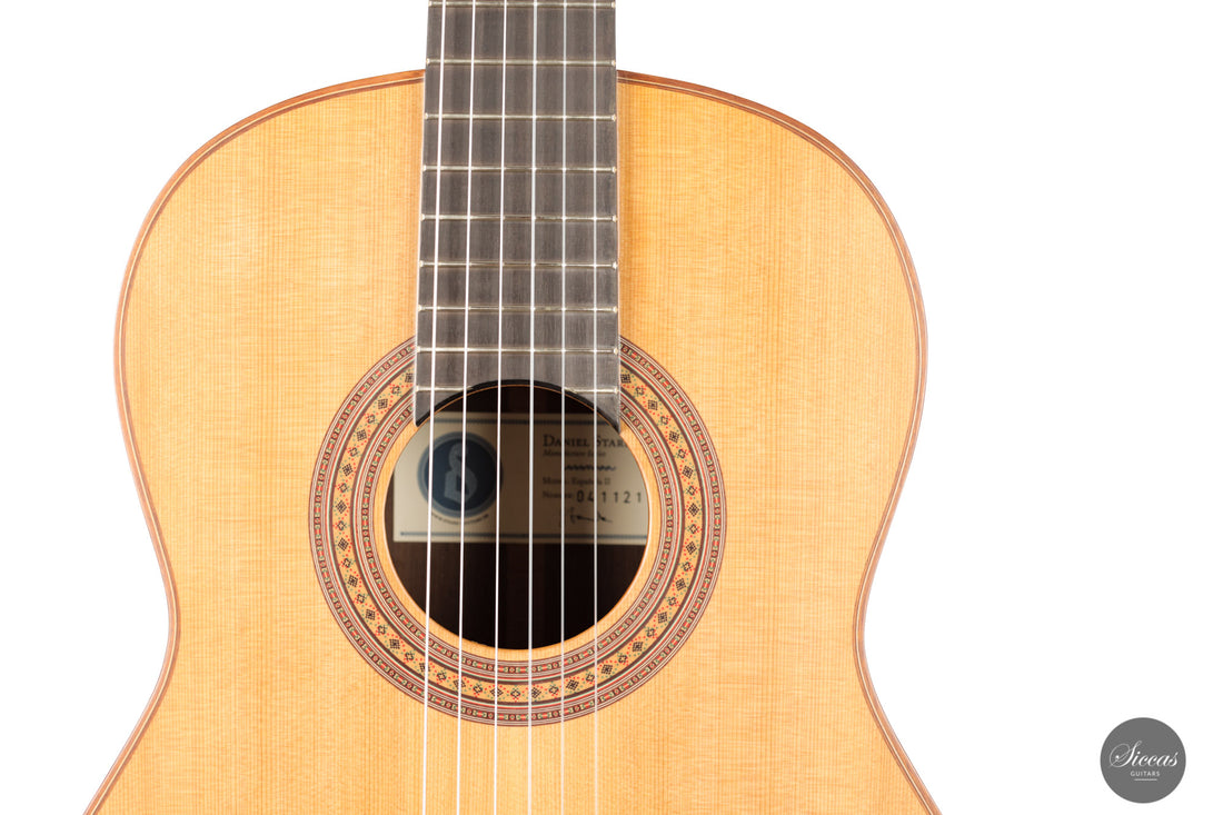 Daniel Stark - Española II Cedar