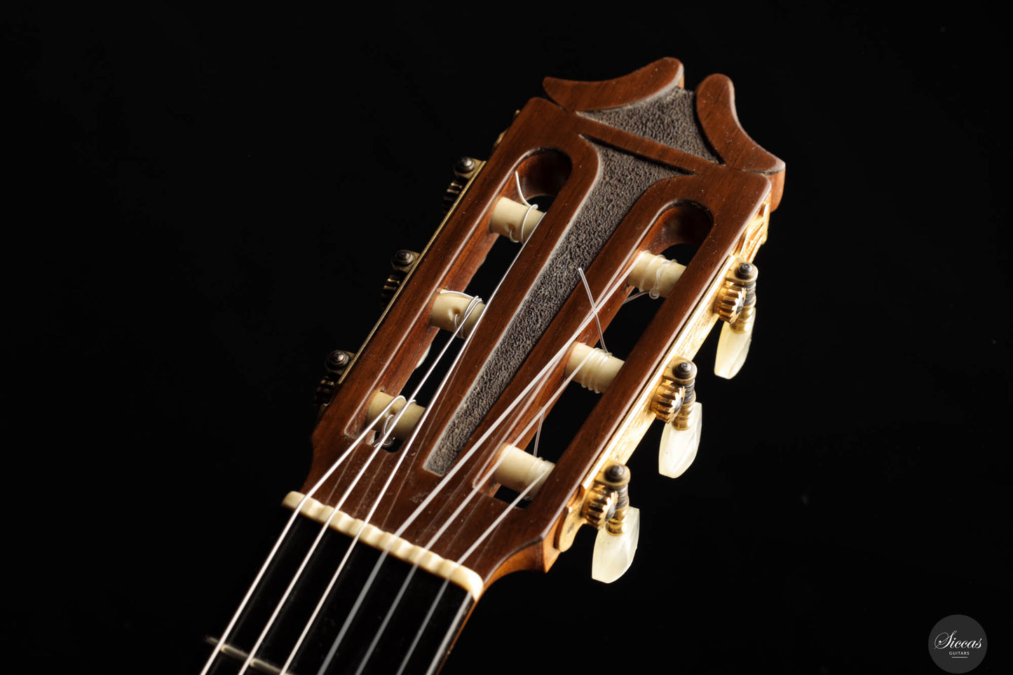 Hernandez y Aguado - 1966 - No. 319