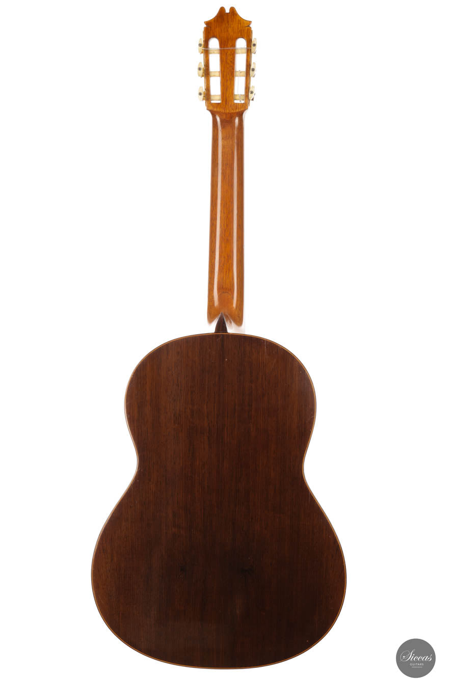 Hernandez y Aguado - 1966 - No. 319