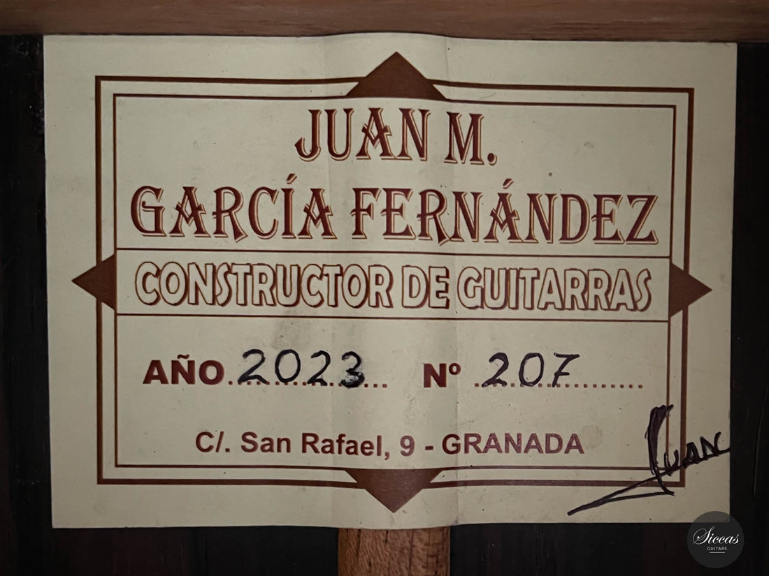 Juan Garcia Fernandez – 2023 No. 207 64 cm