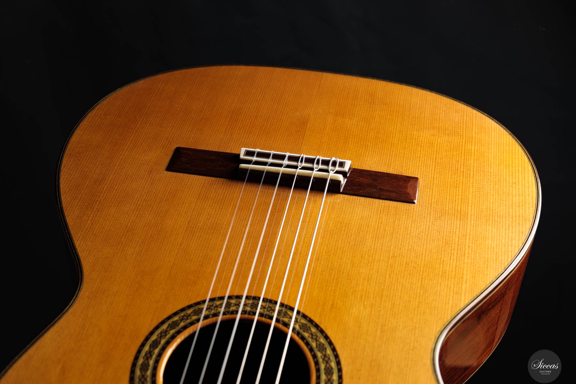 Masaki Sakurai - 2025 Concert J Cedar 64 cm – Siccas Guitars