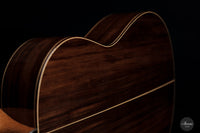 Mijail Kharash - 2021 64 cm