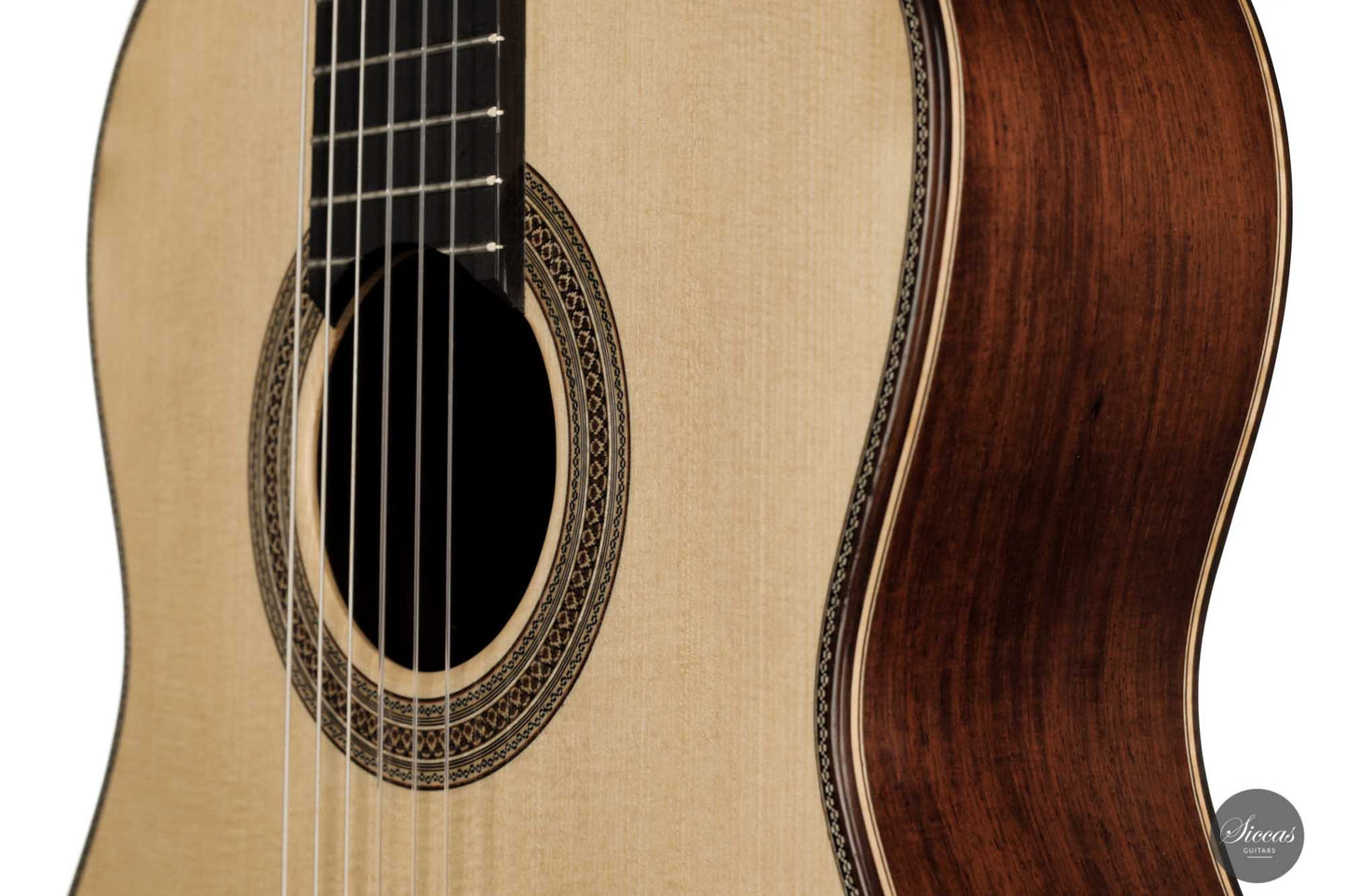 Mijail Kharash - 2022 63 cm