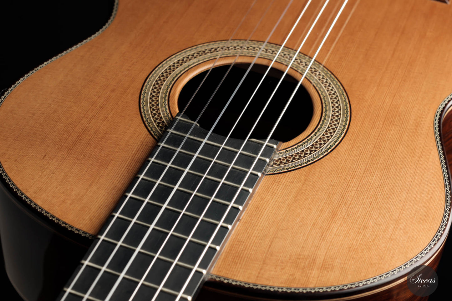 Mijail Kharash - 2022 63 cm