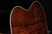 Mijail Kharash - 2022 63 cm