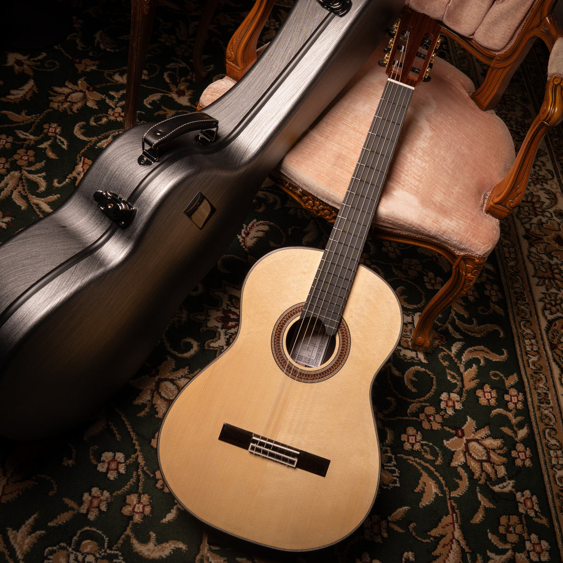 Siccas Luthiers - Recital Contemporary Doubletop Lattice Spruce 64 cm