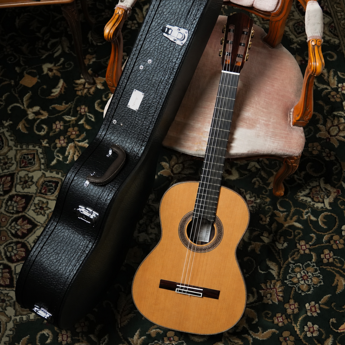 Siccas Luthiers - Halo Traditional Cedar