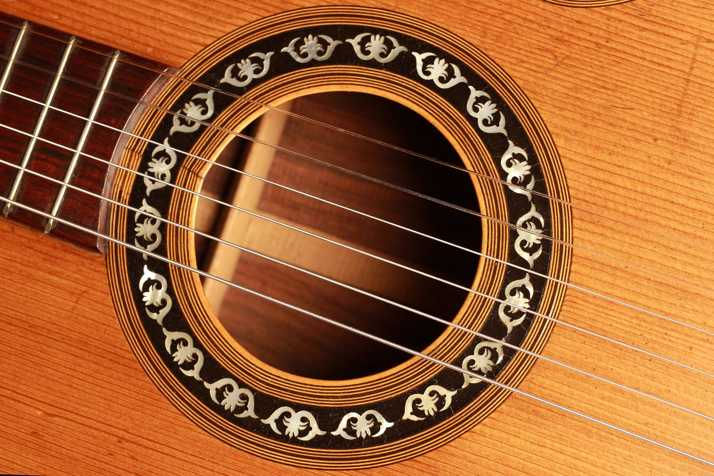 Romantische Gitarre - ca. 1910 Markneukirchen