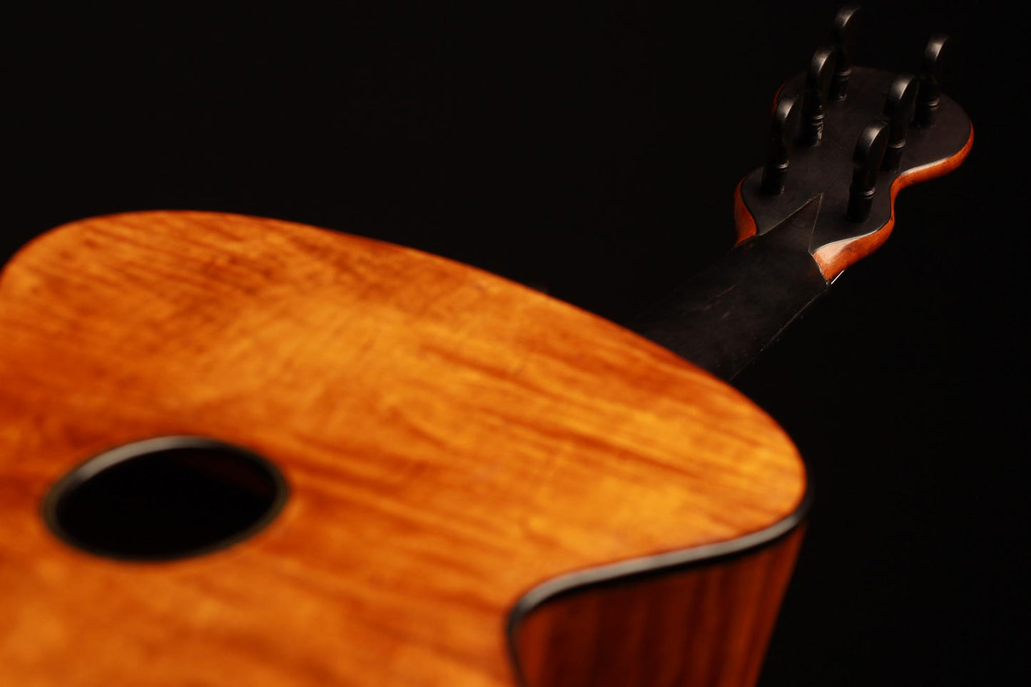 French romantic guitar - ca. 1820-30