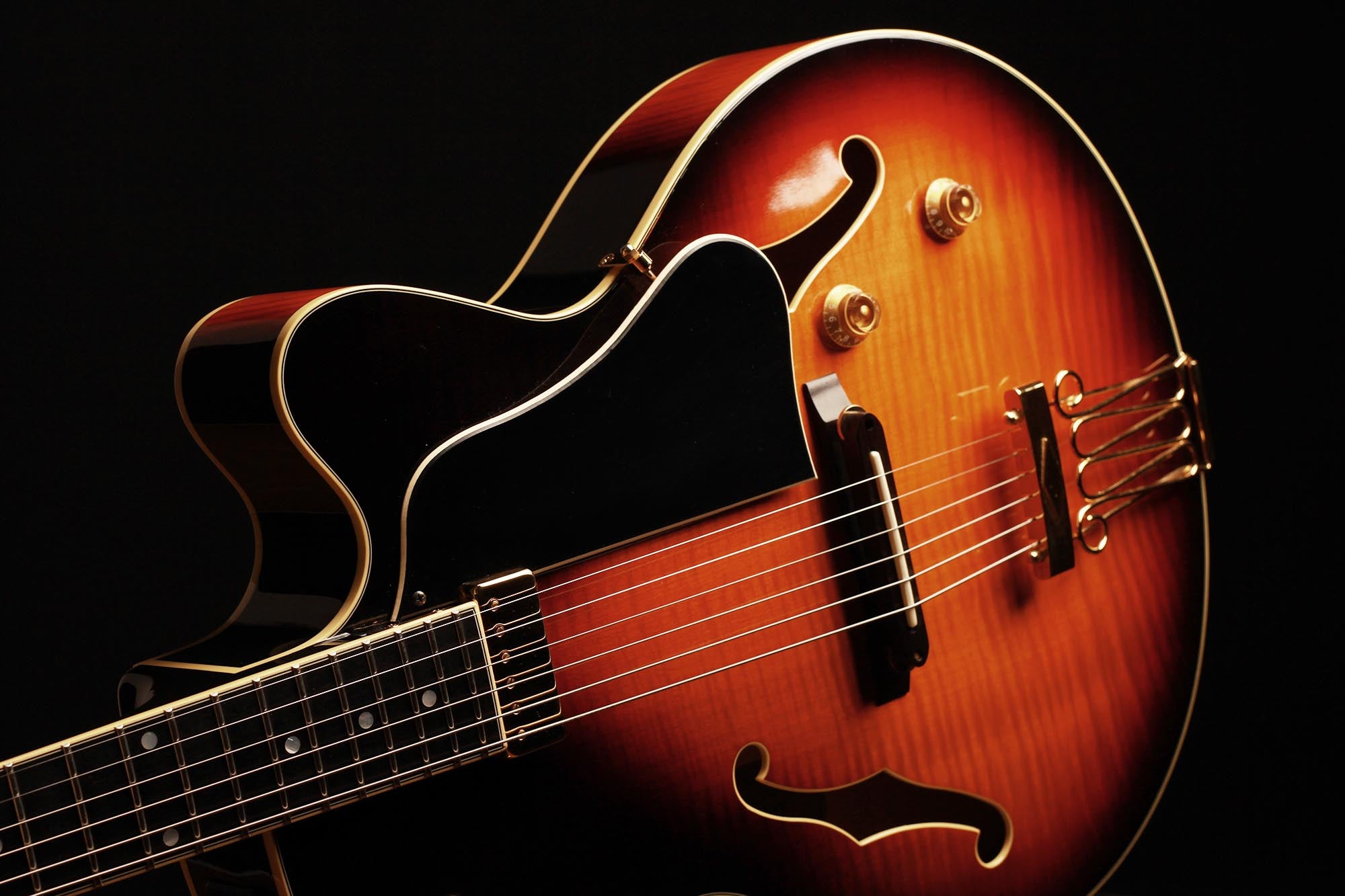 Yamaha AEX 1500 – Siccas Guitars