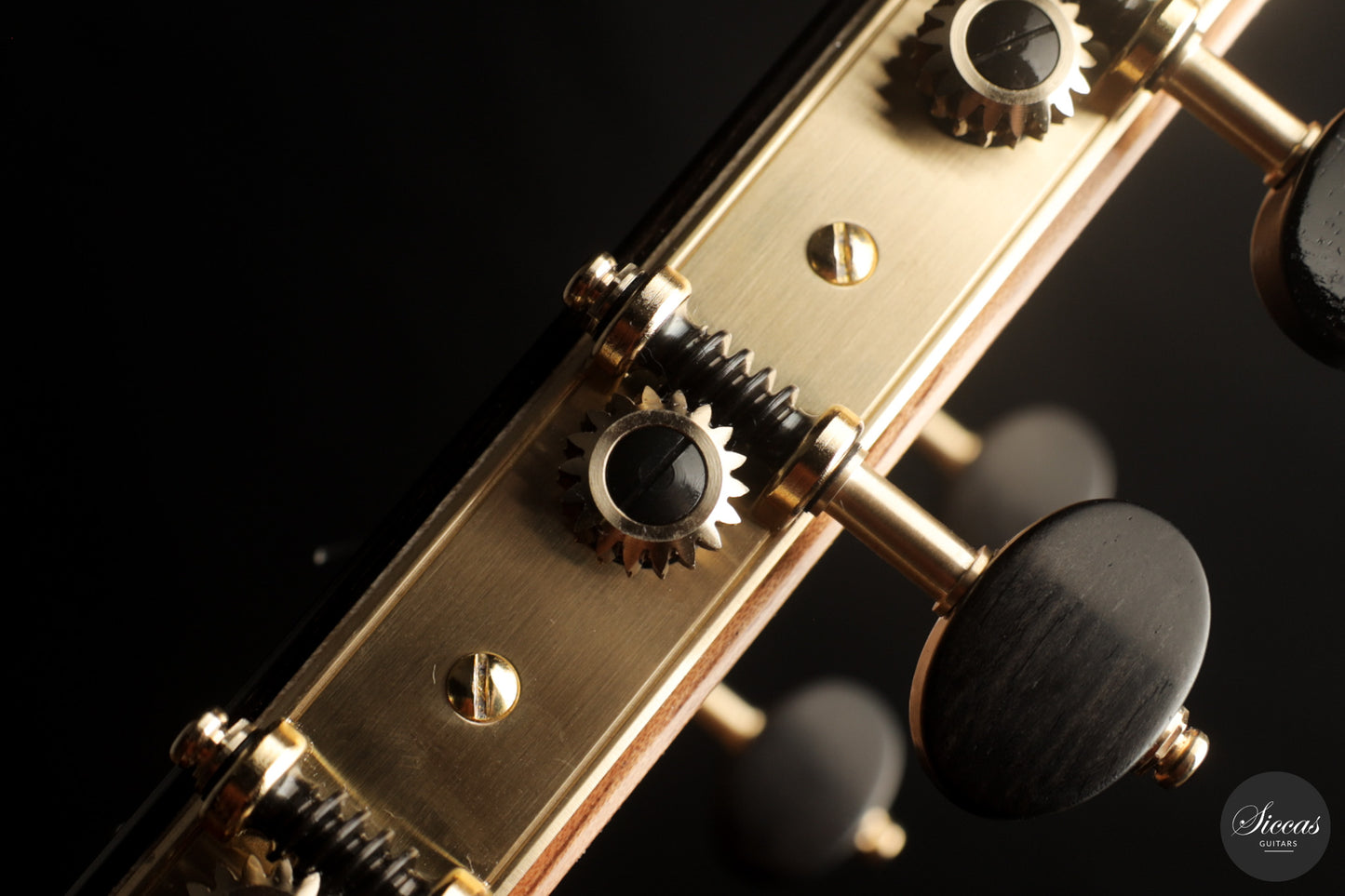 Adrian Heinzelmann - 2026