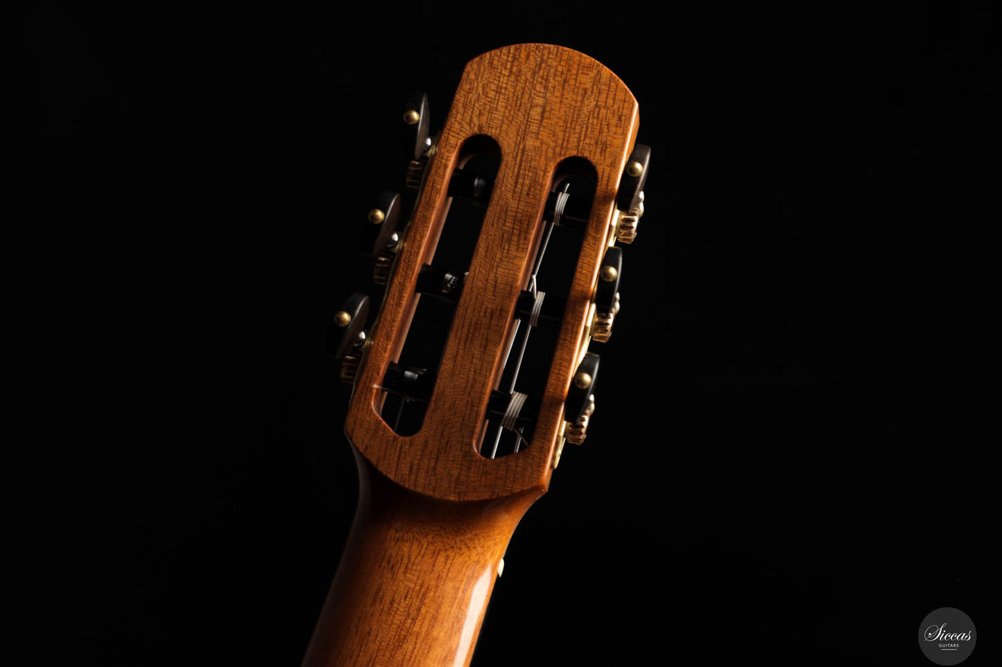 Philipp Neumann - 2025 - Cedar/Ziricote