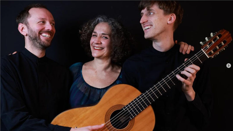 Siccas Guitars team