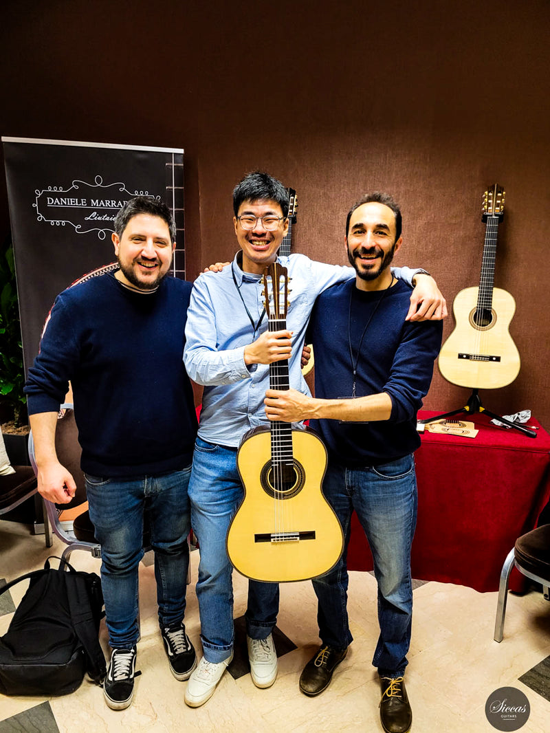 Siccas Guitars team