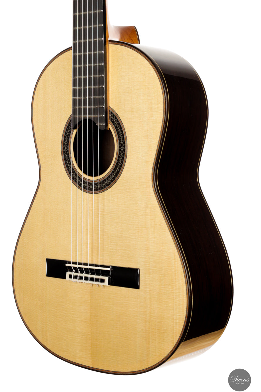 Siccas Luthiers - Creation Doubletop Spruce - Front view