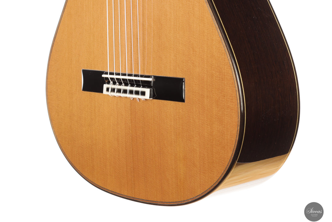 Siccas Luthiers - Creation Doubletop Cedar 64 cm - Front view