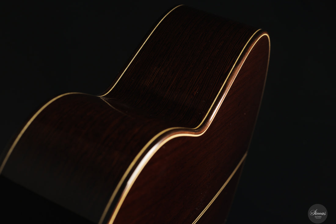 Siccas Luthiers - Creation Doubletop Cedar 63 cm - Back and sides