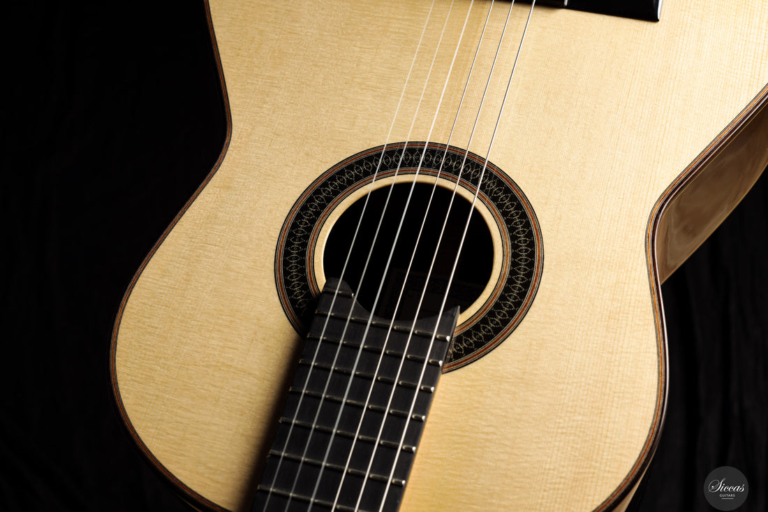 Siccas Luthiers - Creation Doubletop Spruce 63 cm - Front view