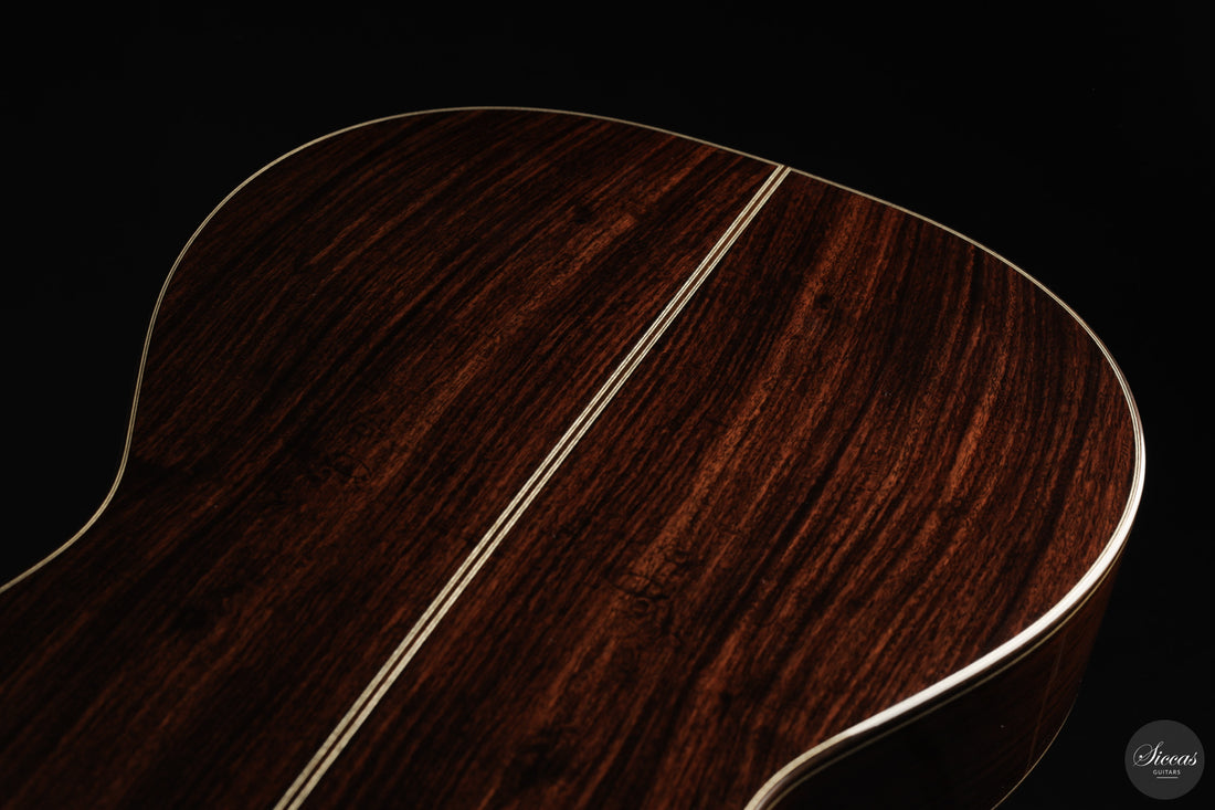 Siccas Luthiers - Halo Traditional Cedar - Back and sides