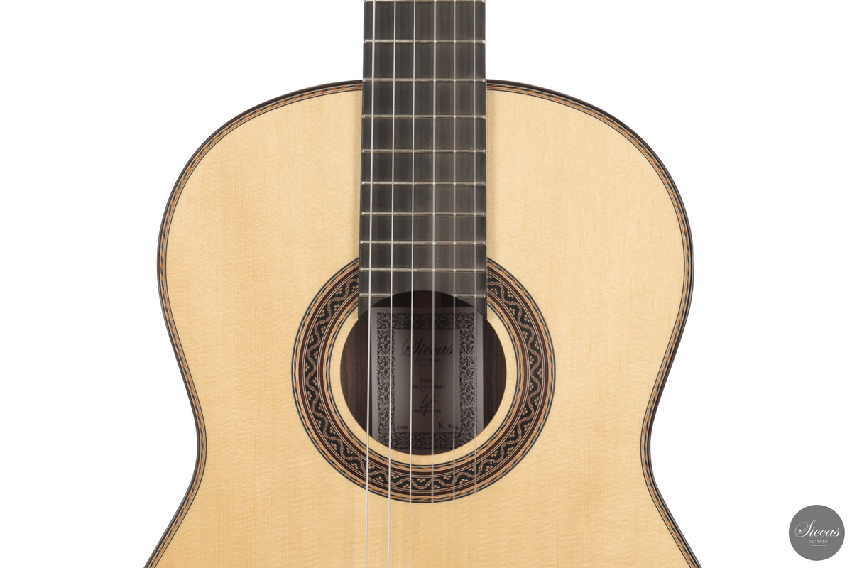 Siccas Luthiers - Halo Traditional Spruce 63 cm