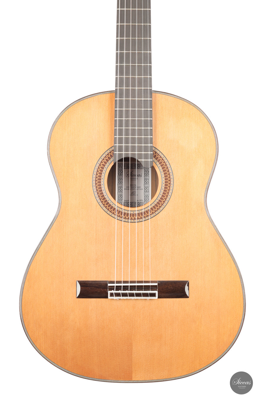 Siccas Luthiers - Recital Contemporary Doubletop Lattice Cedar 64 cm