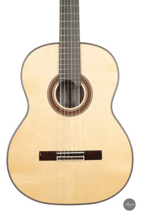 Siccas Luthiers - Recital Traditional Spruce - Front view thumbnail