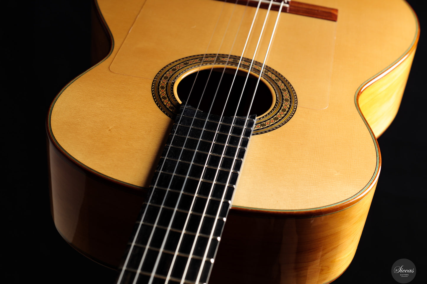 Vicente Carrillo - 2025 Flamenca Blanca - Cipres Exotico