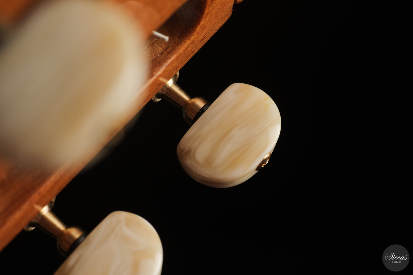 Vicente Carrillo - 2026 Gabriela II - Cedar 63 cm