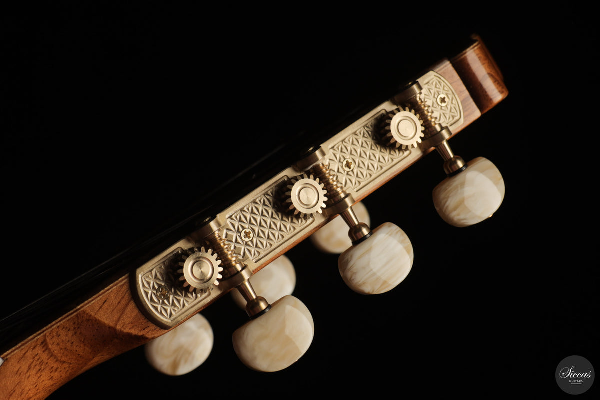 Vicente Carrillo - 2026 Gabriela II - Cedar 63 cm