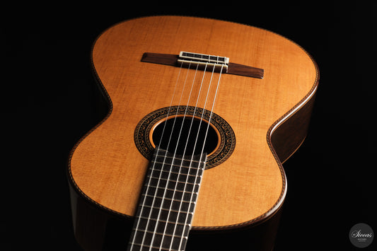 Vicente Carrillo - 2026 Gabriela II - Cedar 64 cm